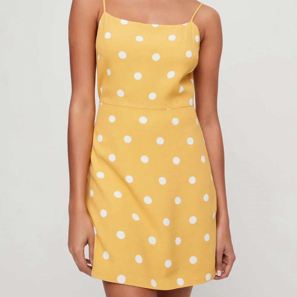 EUC Wilfred size 0 dress, it has adjustable straps, pockets and it is li… - Picture 1 of 10